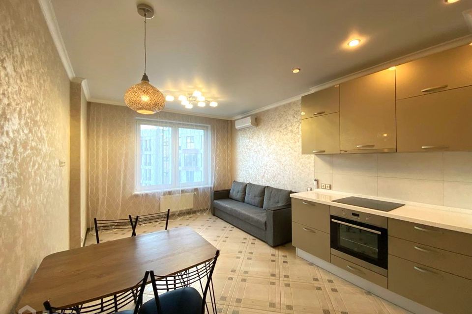 Продаётся 2-комнатная квартира, 67.2 м²