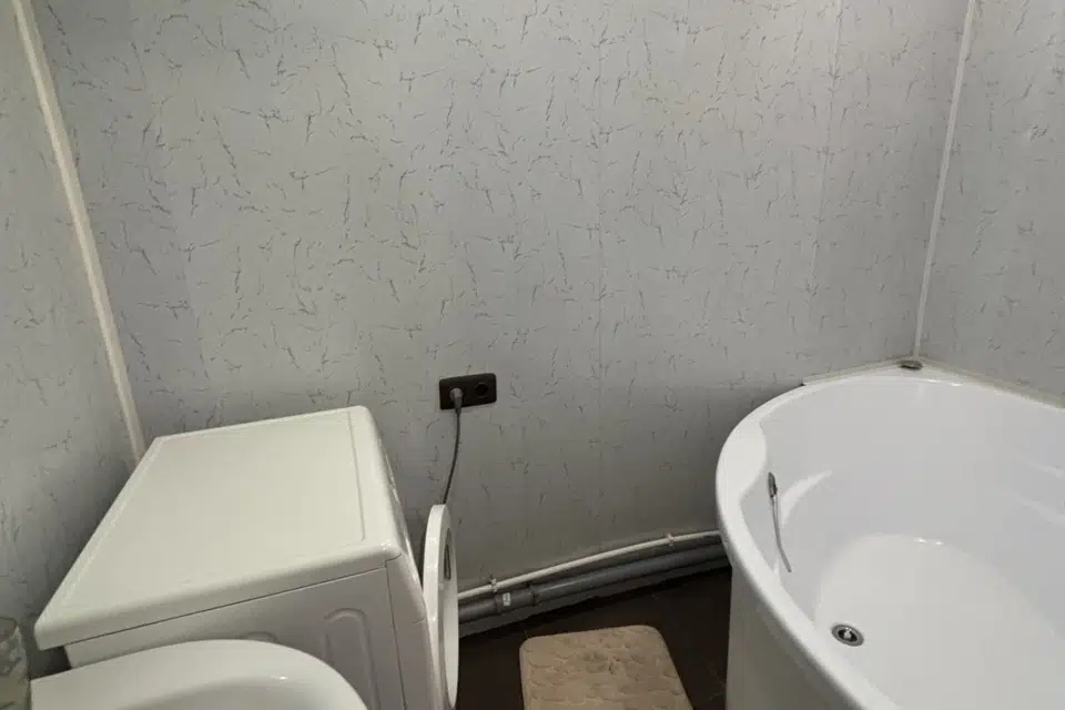 Продаётся 3-комнатная квартира, 56 м²