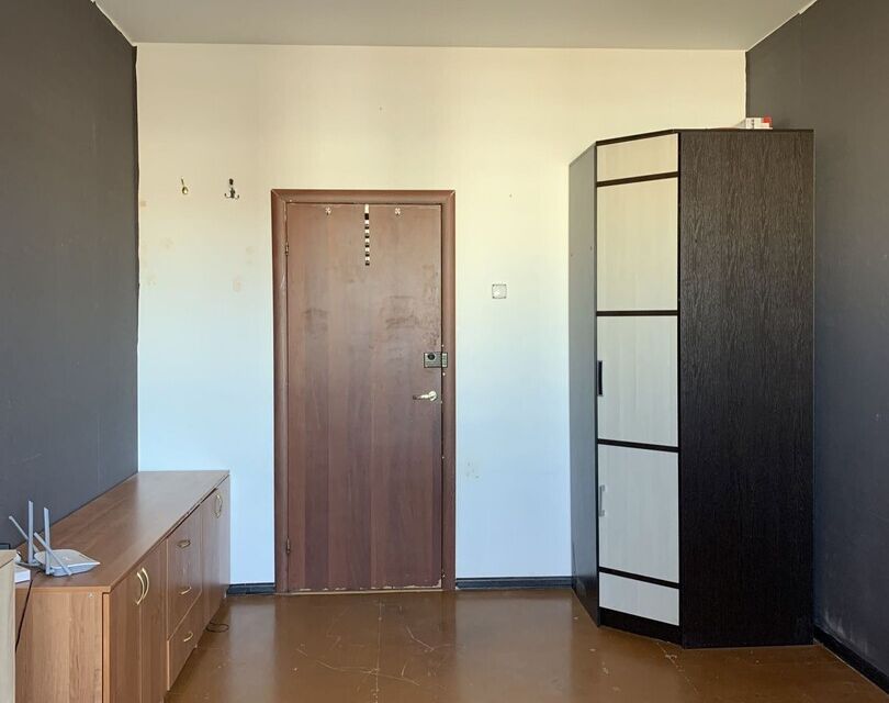 Продаётся 2 комнаты в 5-комн. квартире, 25.8 м²