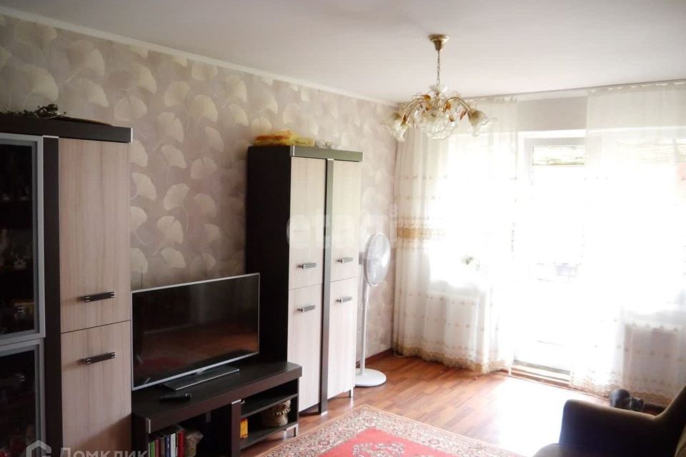 Продаётся 3-комнатная квартира, 57.7 м²