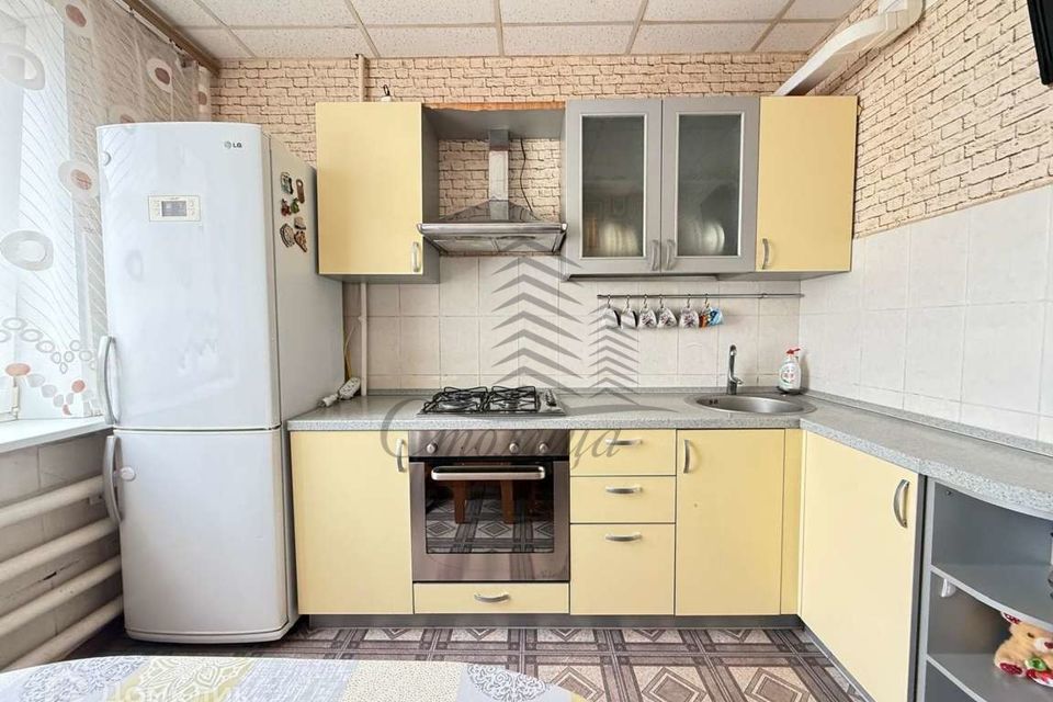 Продаётся 3-комнатная квартира, 63 м²
