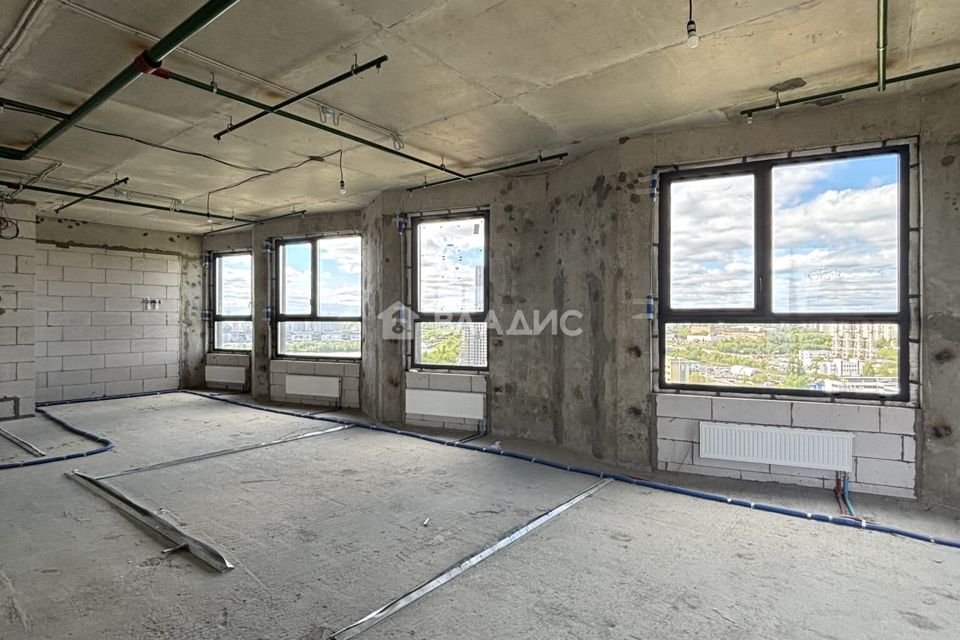 Продаётся 4-комнатная квартира, 115 м²