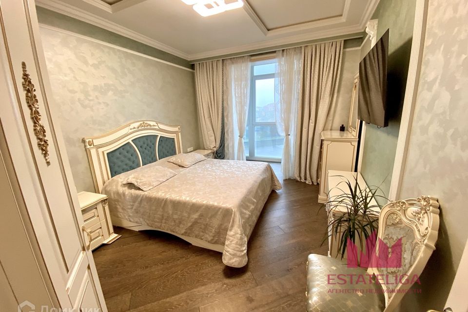 Продаётся 3-комнатная квартира, 110 м²