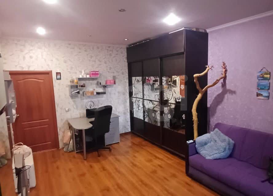 Продаётся 3-комнатная квартира, 61.5 м²