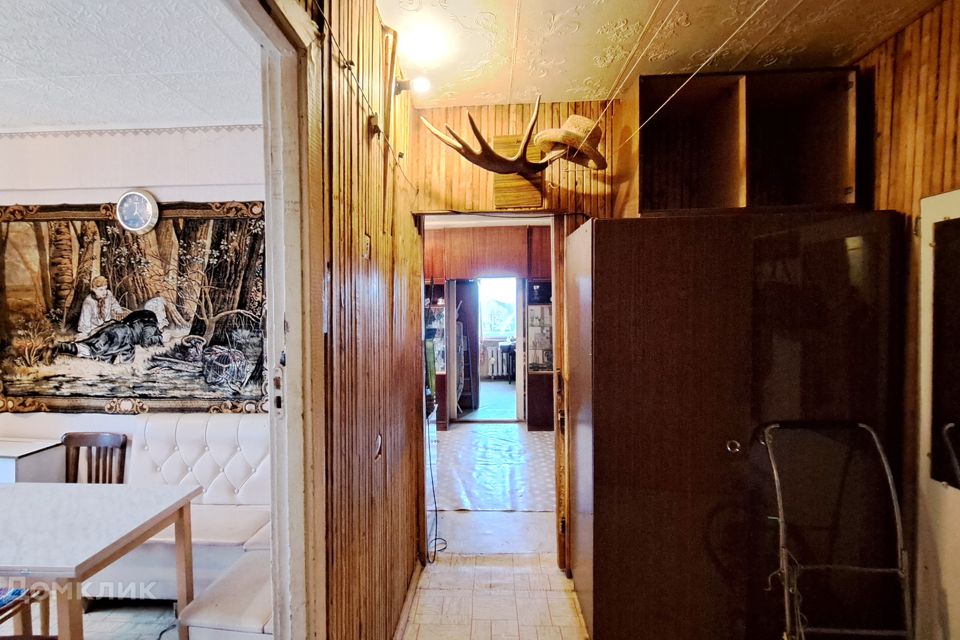 Продаётся 4-комнатная квартира, 58.8 м²