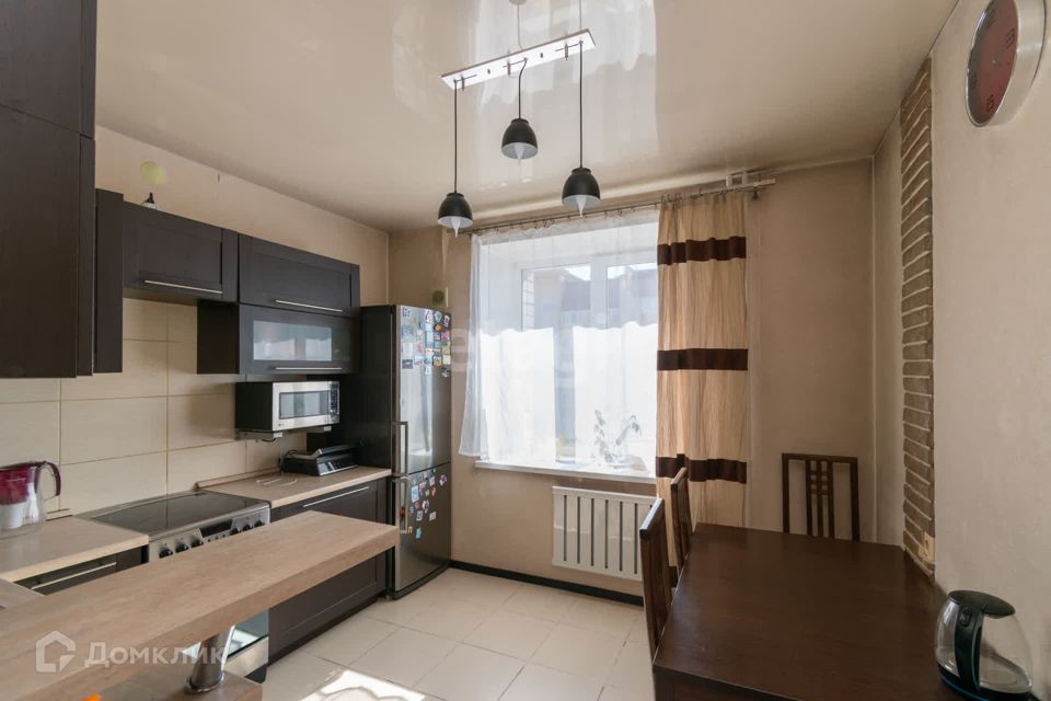 Продаётся 1-комнатная квартира, 43.9 м²