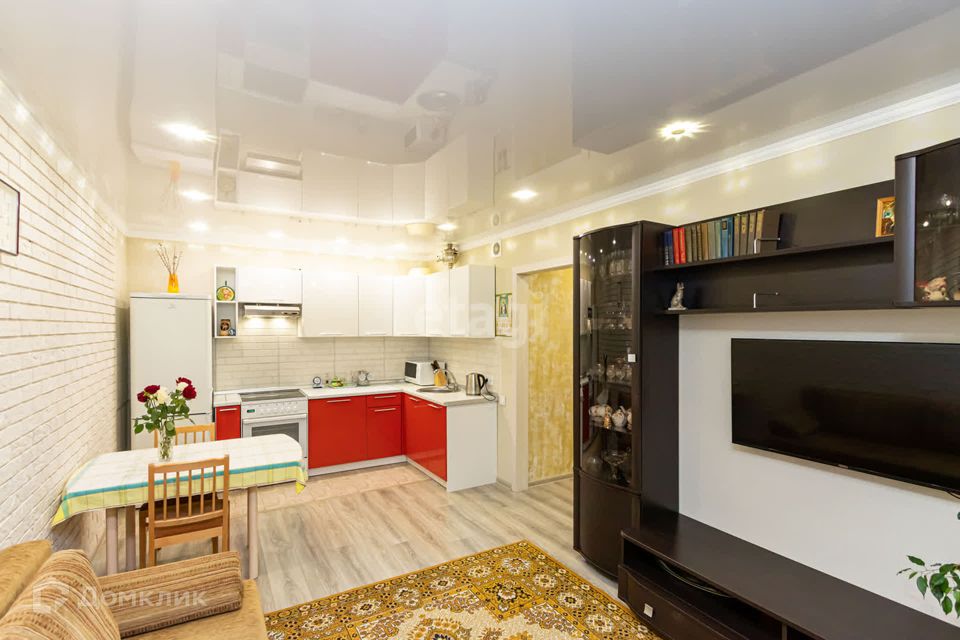 Продаётся 1-комнатная квартира, 43.8 м²