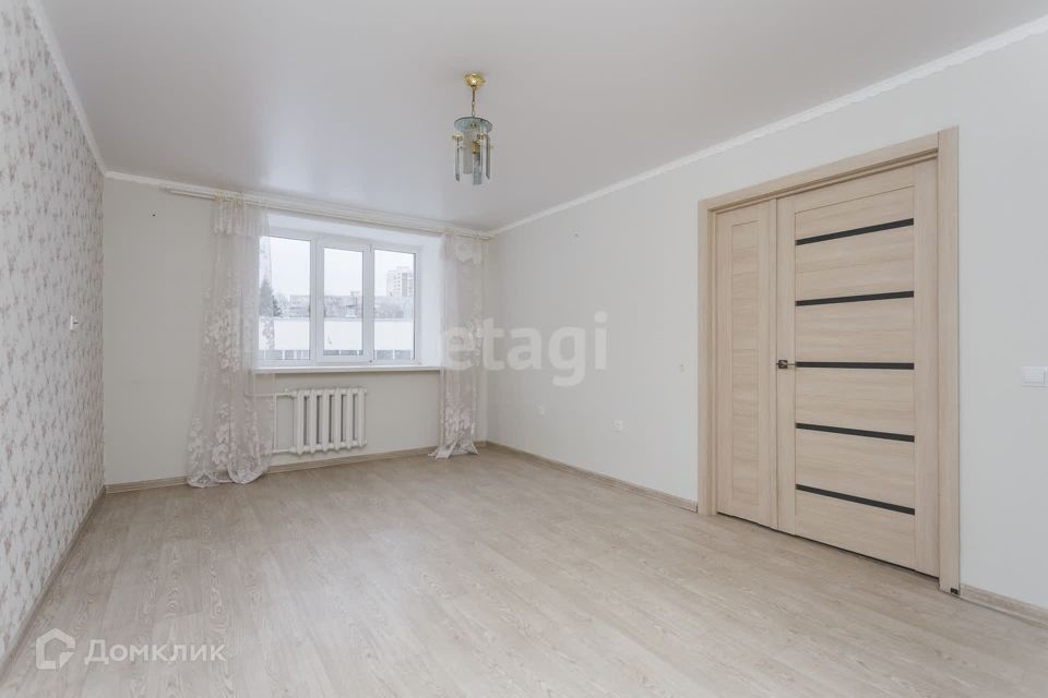 Продаётся комната в 1-комн. квартире, 38.2 м²