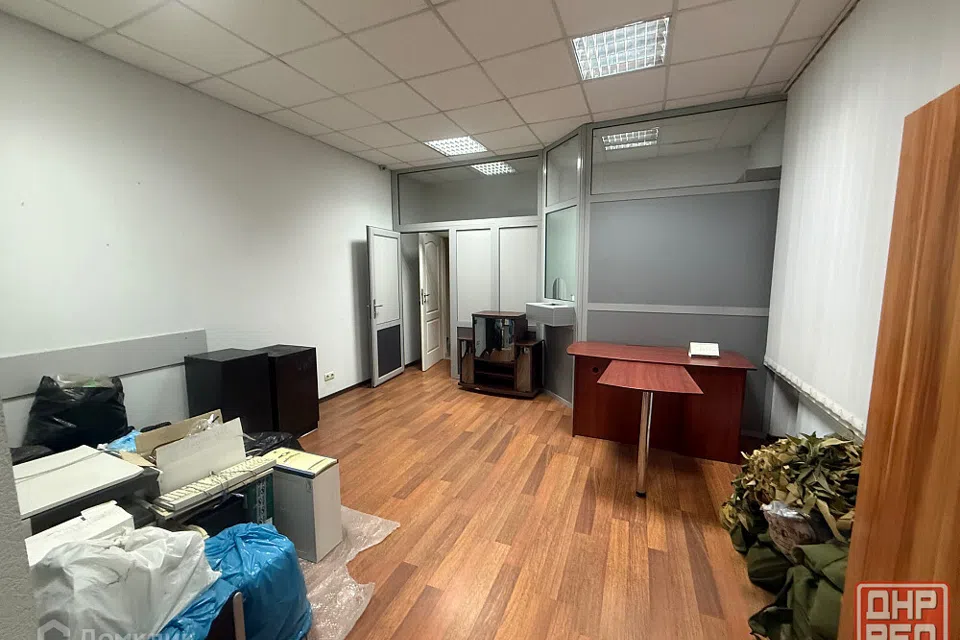 Сдаётся офис, 300 м²