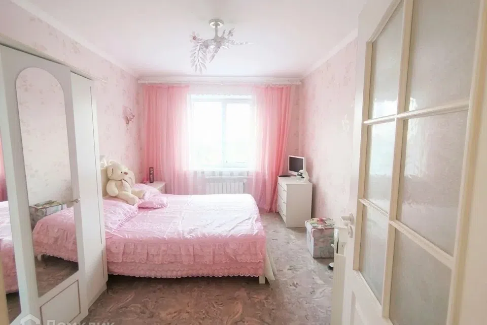 Продаётся 3-комнатная квартира, 65 м²