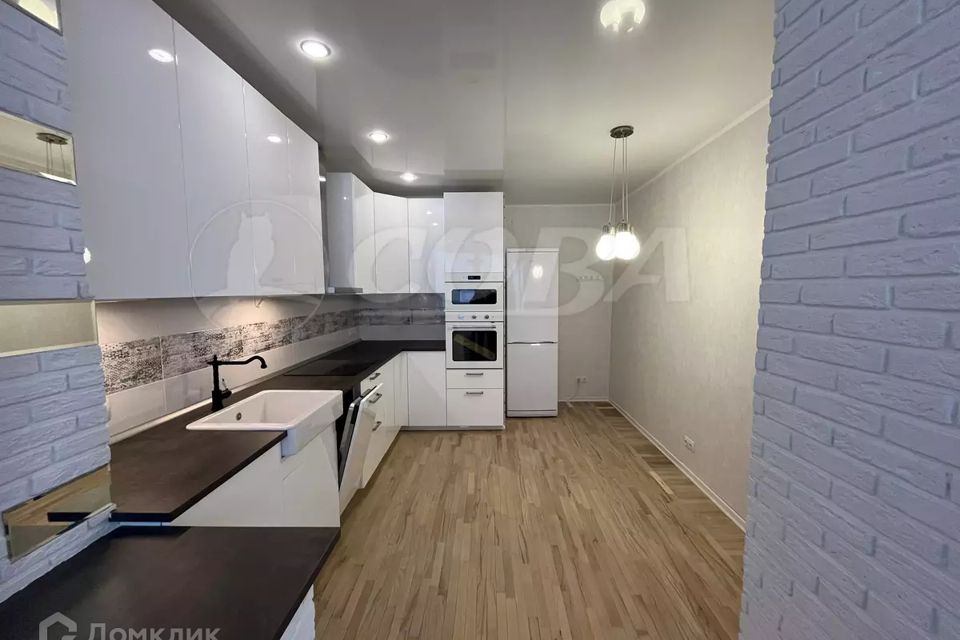 Сдаётся 3-комнатная квартира, 107.5 м²