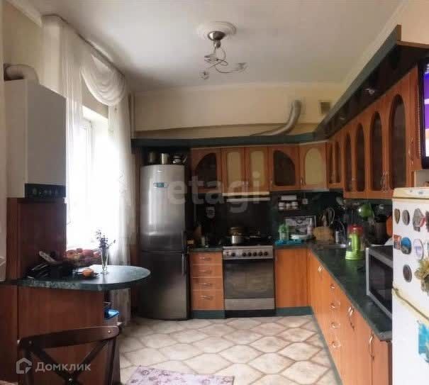 Продаётся 2-комнатная квартира, 110 м²