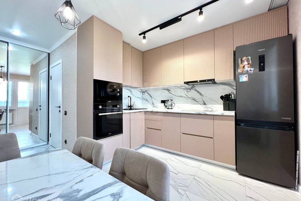 Продаётся 2-комнатная квартира, 58.8 м²