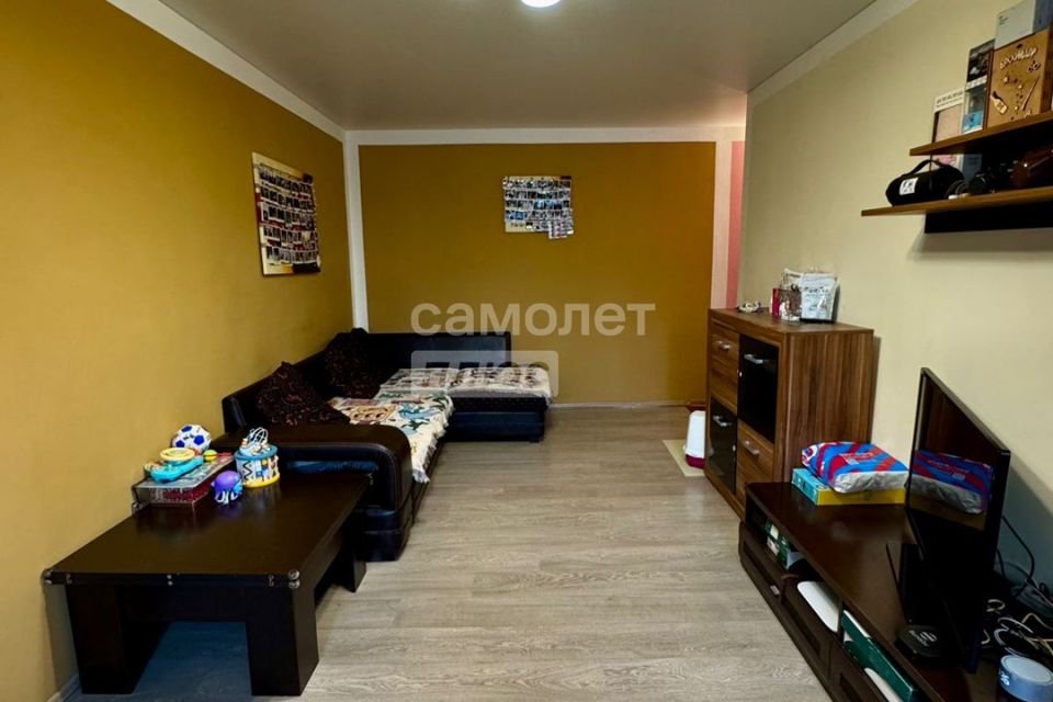 Продаётся 3-комнатная квартира, 56.6 м²