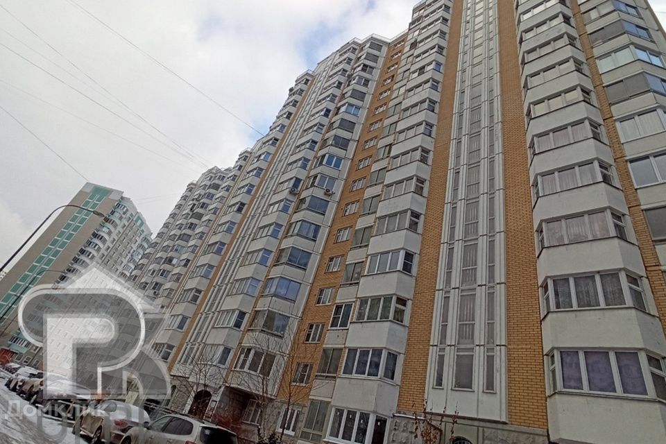 Продаётся 1-комнатная квартира, 37.7 м²