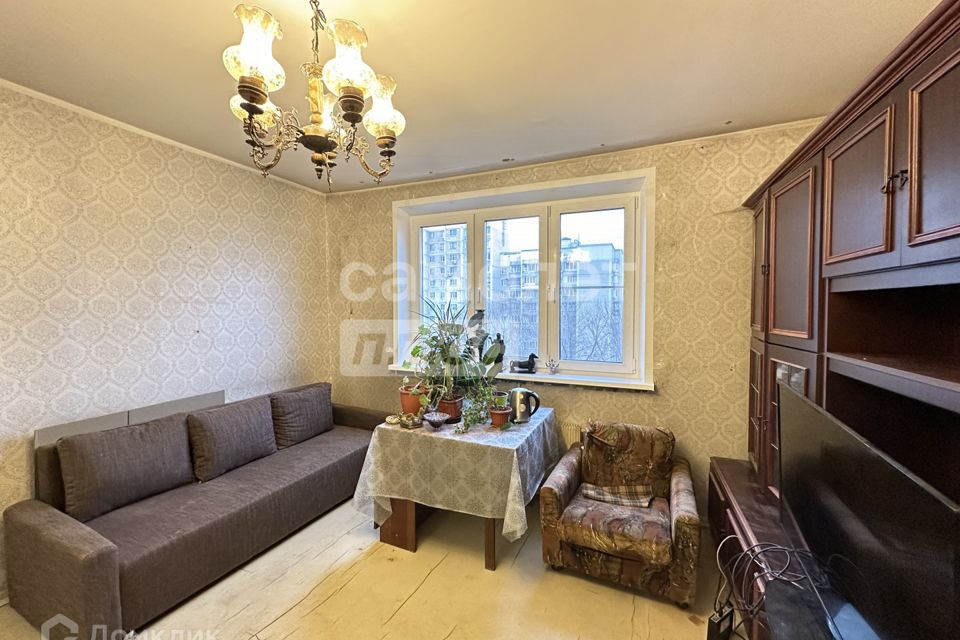 Продаётся 3-комнатная квартира, 61.7 м²