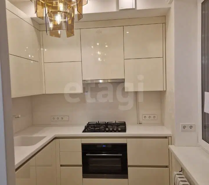 Продаётся 2-комнатная квартира, 57 м²