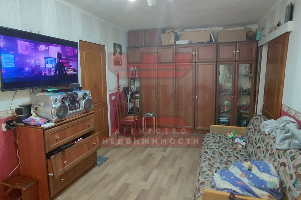 Продаётся 4-комнатная квартира, 60 м²