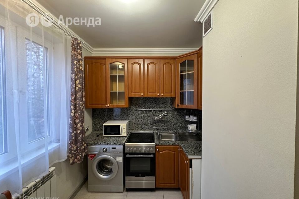 Сдаётся 1-комнатная квартира, 38 м²