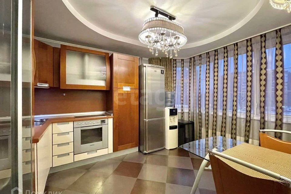 Продаётся 3-комнатная квартира, 81 м²