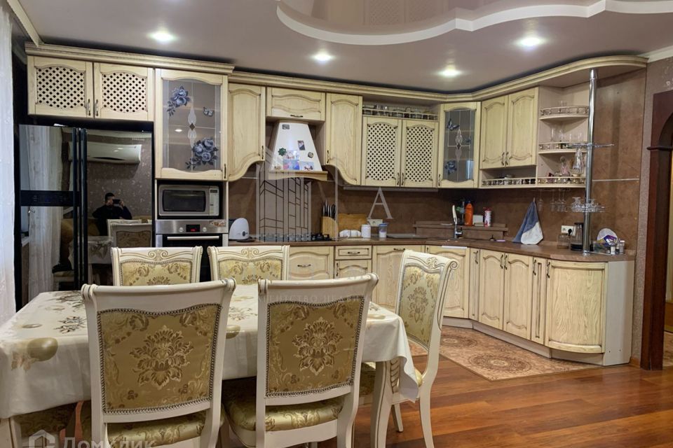 Продаётся 3-комнатная квартира, 96 м²