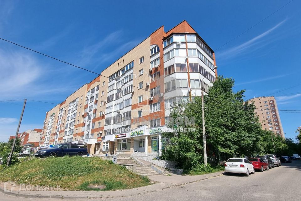 Продаётся 6-комнатная квартира, 194.1 м²