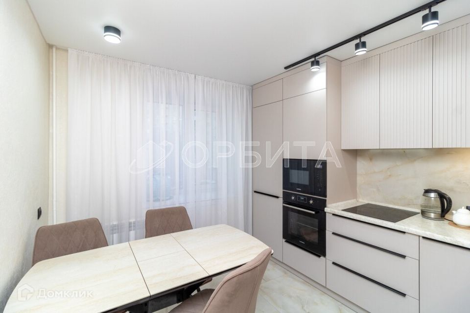 Продаётся 3-комнатная квартира, 61.1 м²