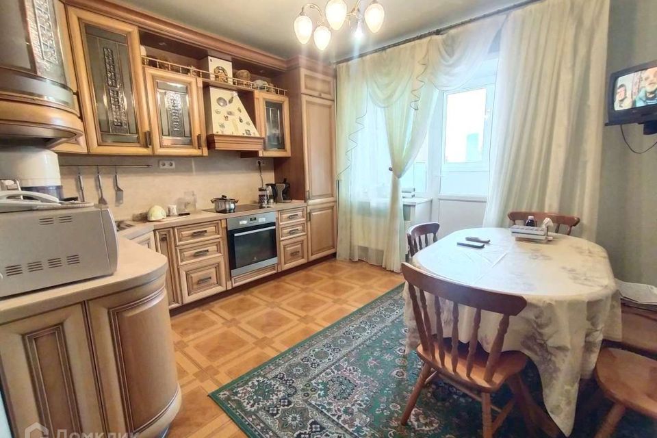 Продаётся 3-комнатная квартира, 102 м²