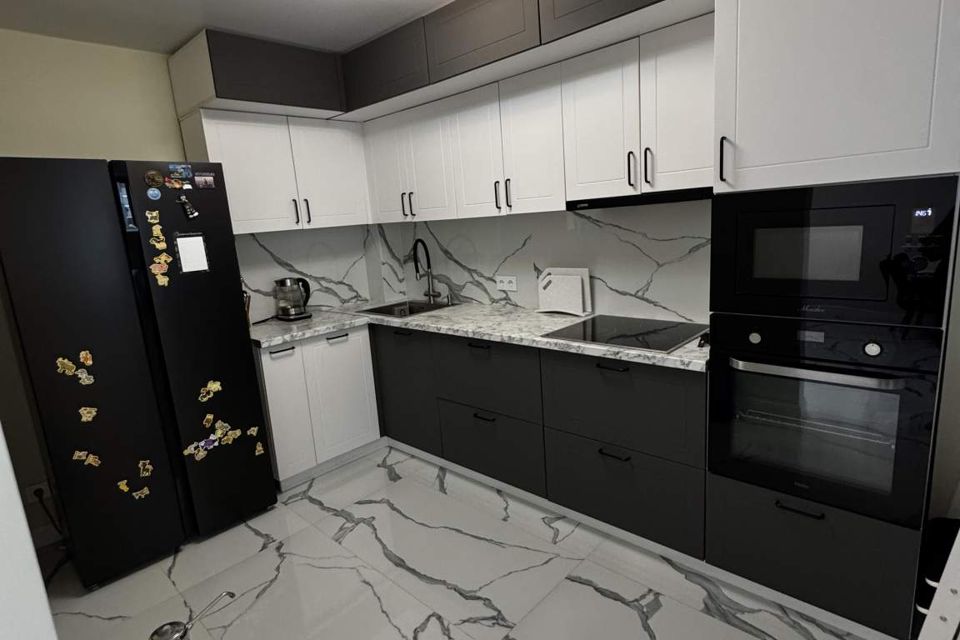 Сдаётся 2-комнатная квартира, 63.6 м²