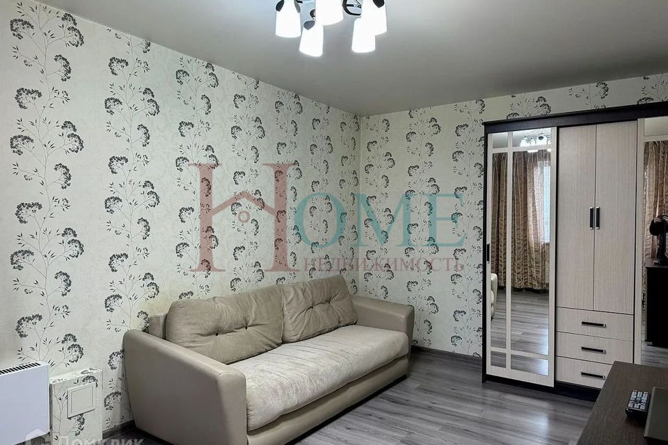 Сдаётся 1-комнатная квартира, 42 м²