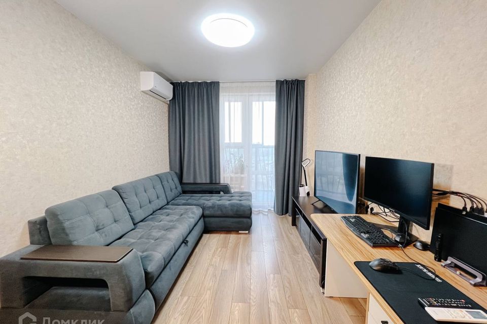 Продаётся 1-комнатная квартира, 40.2 м²