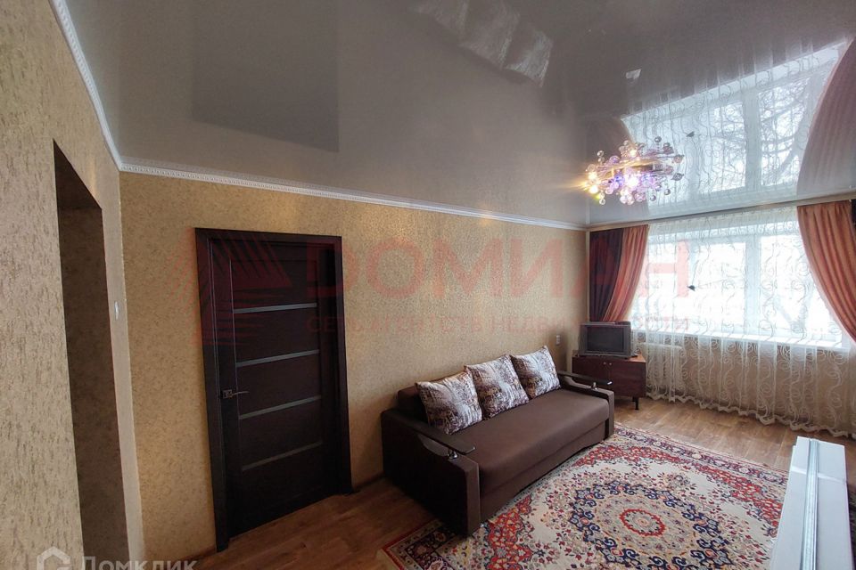 Продаётся 3-комнатная квартира, 57.9 м²