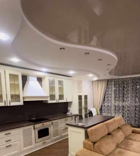 Продаётся 1-комнатная квартира, 56 м²