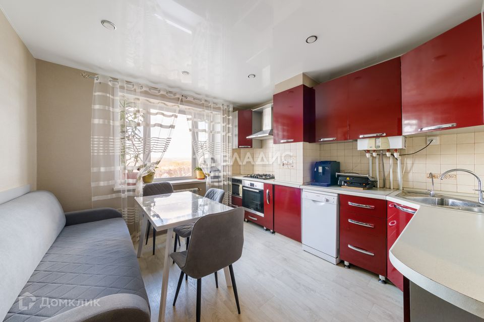 Продаётся 2-комнатная квартира, 75.6 м²