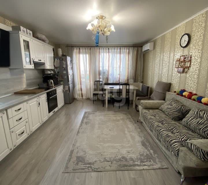 Продаётся 3-комнатная квартира, 74.5 м²