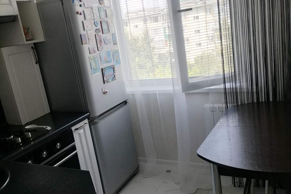 Сдаётся 3-комнатная квартира, 47.6 м²