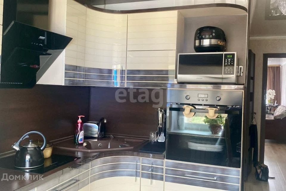 Продаётся 2-комнатная квартира, 49.4 м²
