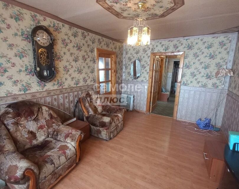 Продаётся 3-комнатная квартира, 51.8 м²