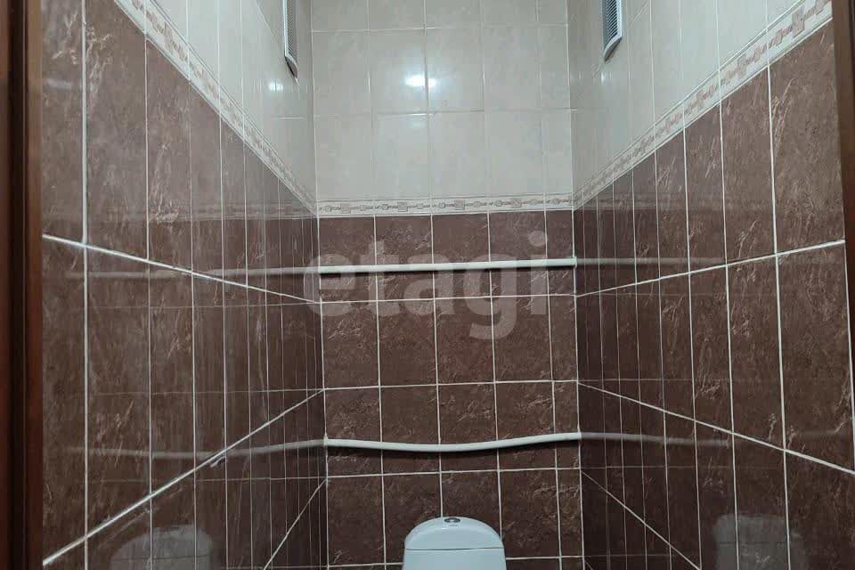 Продаётся 2-комнатная квартира, 60 м²