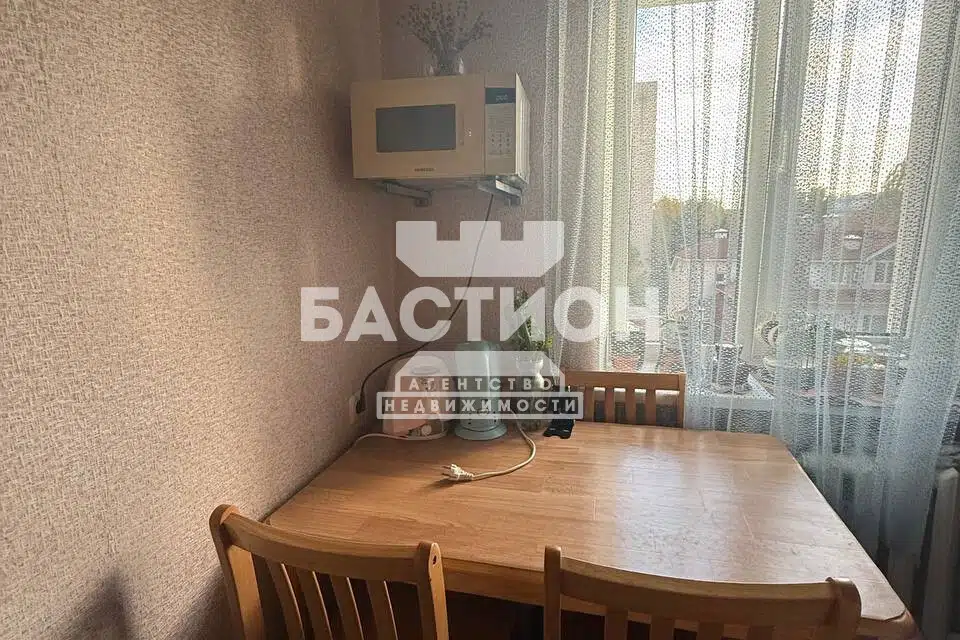 Продаётся 3-комнатная квартира, 54.9 м²