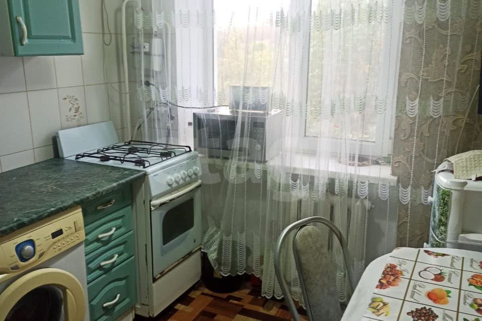 Продаётся 3-комнатная квартира, 58.2 м²