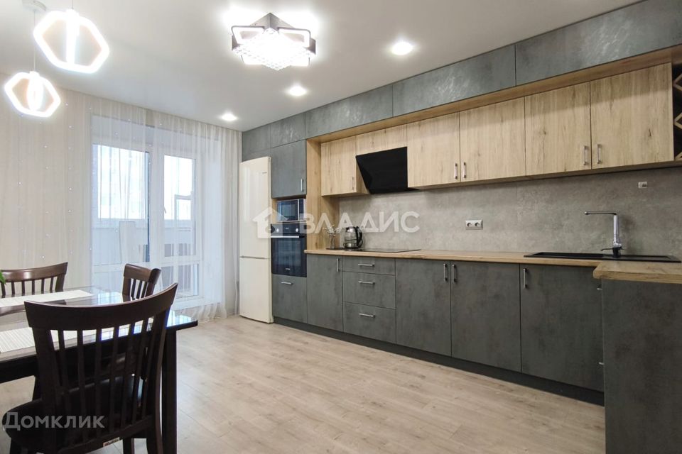 Продаётся 2-комнатная квартира, 65.7 м²