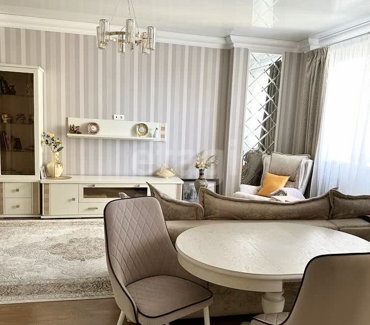 Продаётся 3-комнатная квартира, 98.5 м²