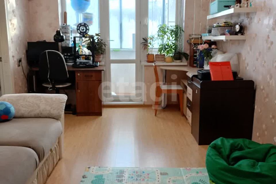 Продаётся 3-комнатная квартира, 52.1 м²