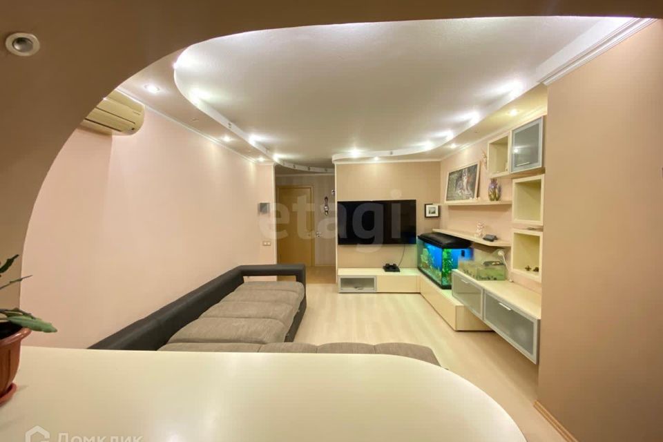Продаётся 3-комнатная квартира, 82.1 м²