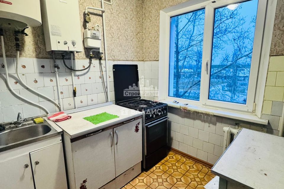 Сдаётся 3-комнатная квартира, 48 м²
