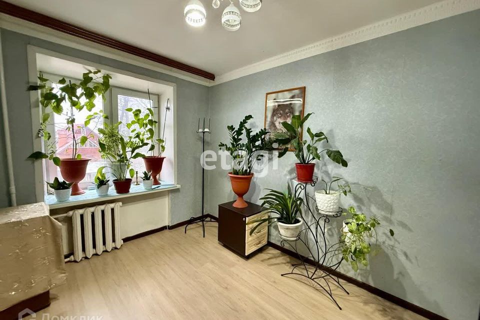 Продаётся 3-комнатная квартира, 61.4 м²