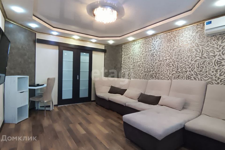 Продаётся 3-комнатная квартира, 57.9 м²