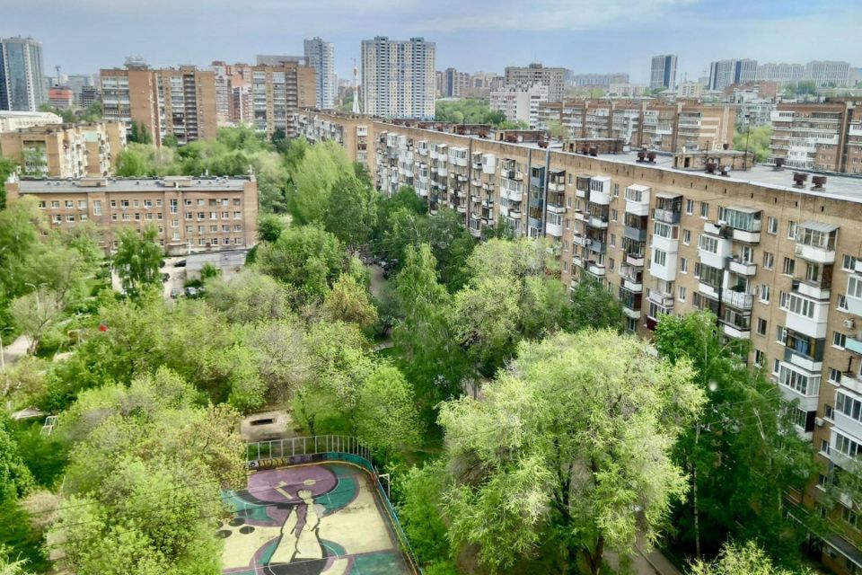 Продаётся 3-комнатная квартира, 69.6 м²