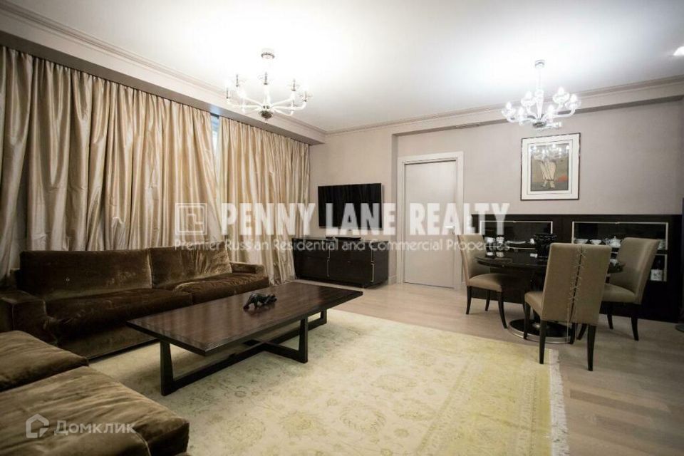 Сдаётся 3-комнатная квартира, 137 м²